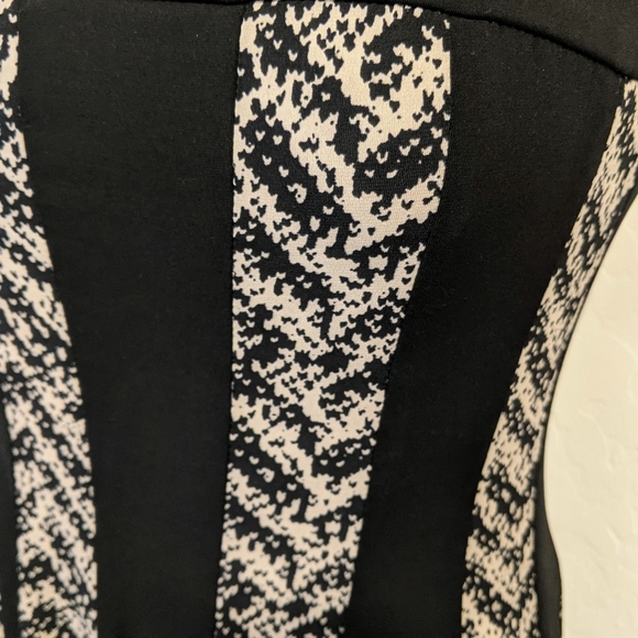 Connected Apparel Black Tan Snake Print Dress 6P - Picture 2 of 5